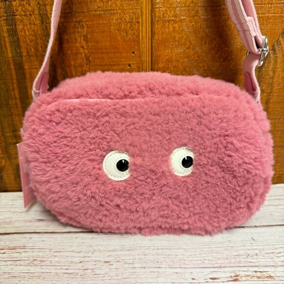 SKINNYDIP LONDON Millie Small Camera Pink Fluff Crossbody - Picture 2 of 4